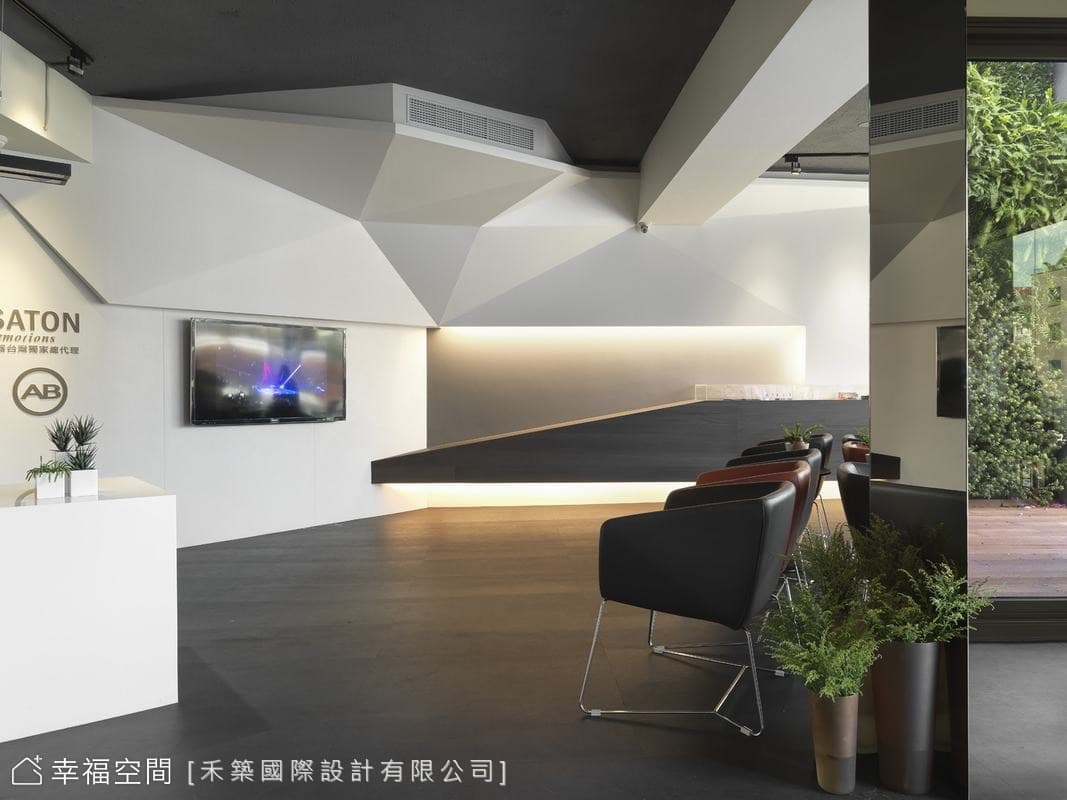 斜向軸線