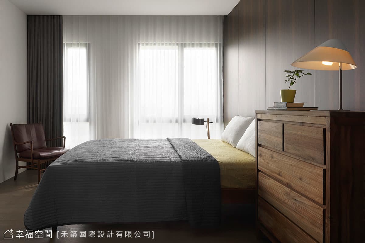 主臥房