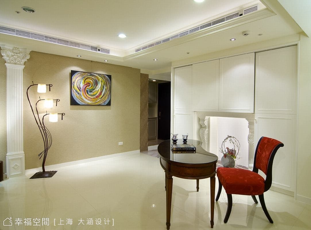 書房望向玄關